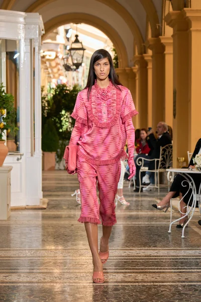Look 56